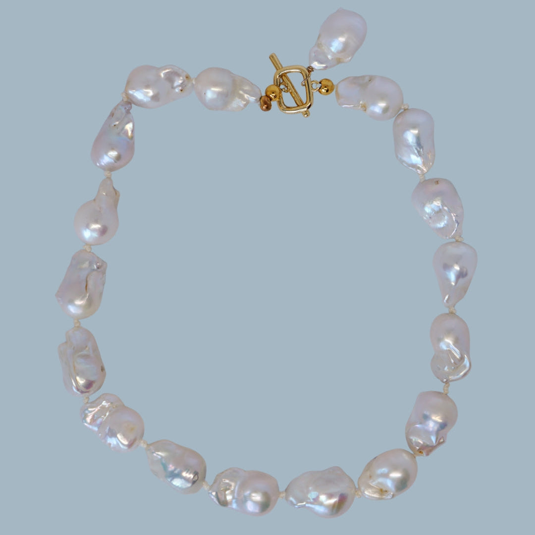Tsuki – Large Baroque Pearl Necklace
